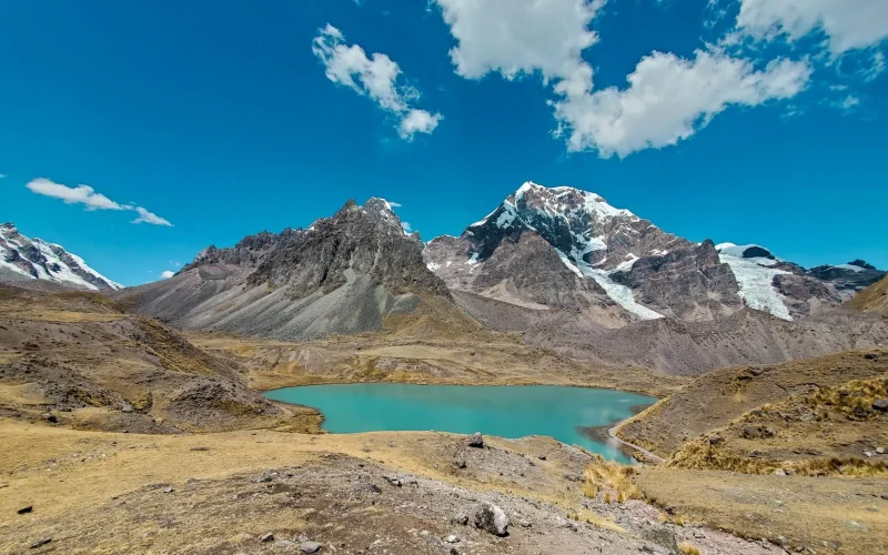 Trekking por las 7 Lagunas de Ausangate (Todo el día)