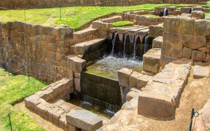 Tour del Valle Sur en Cusco (Medio Día)
