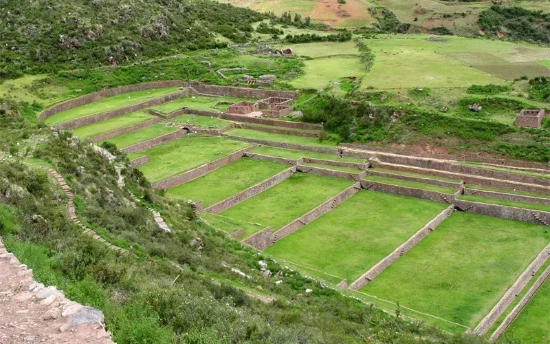 Tour del Valle Sur en Cusco (Medio Día)