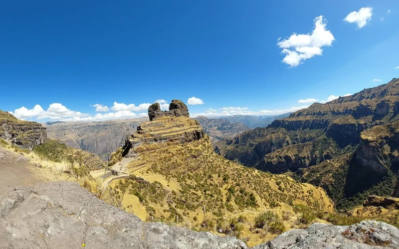 Trekking a Waqrapukara (Todo el Día)